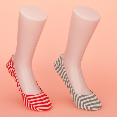 Серый цвет/красные нашивки не смещают невидимые носки никакие носки вкладыша шоу с хорошей упругостью